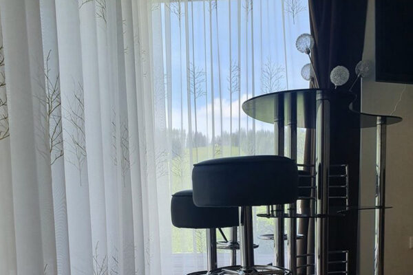 Höss Alpin Lodge im alpinen Skigebiet integriert